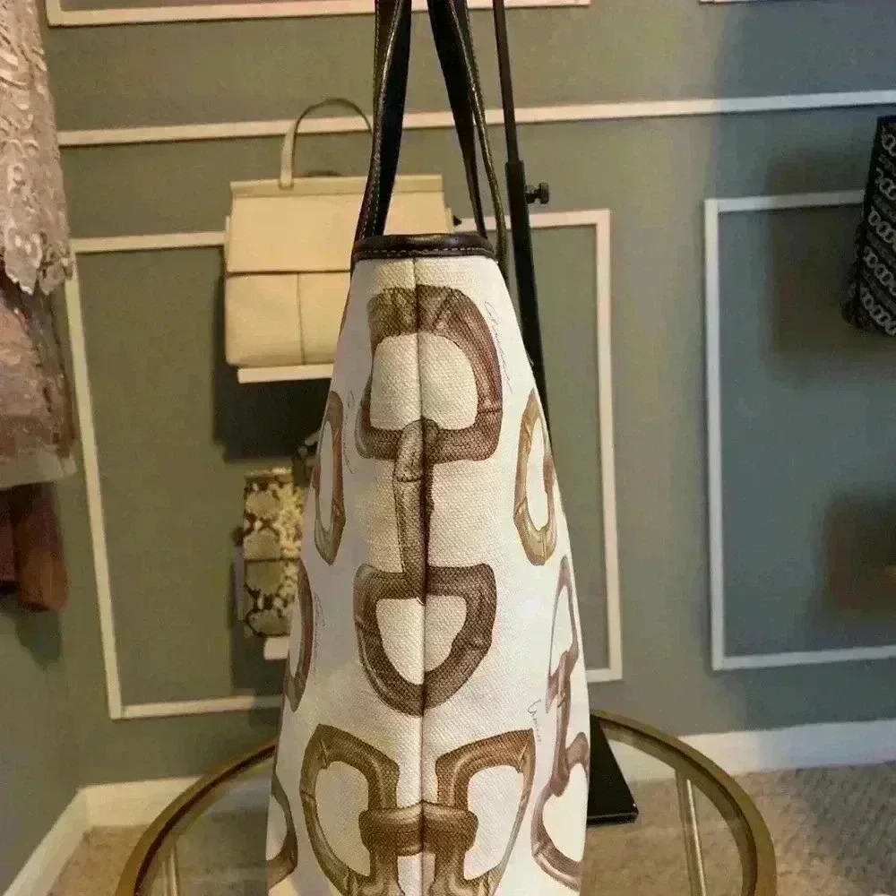 Gucci Vintage Tote Bag Canvas Leather Horsebit Logo  Pattern Beige and Brown. - Picture 4 of 15